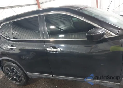 2016 Nissan Rogue S z USA, uszkodzony, nr VIN 5N1AT2MV1GC848096